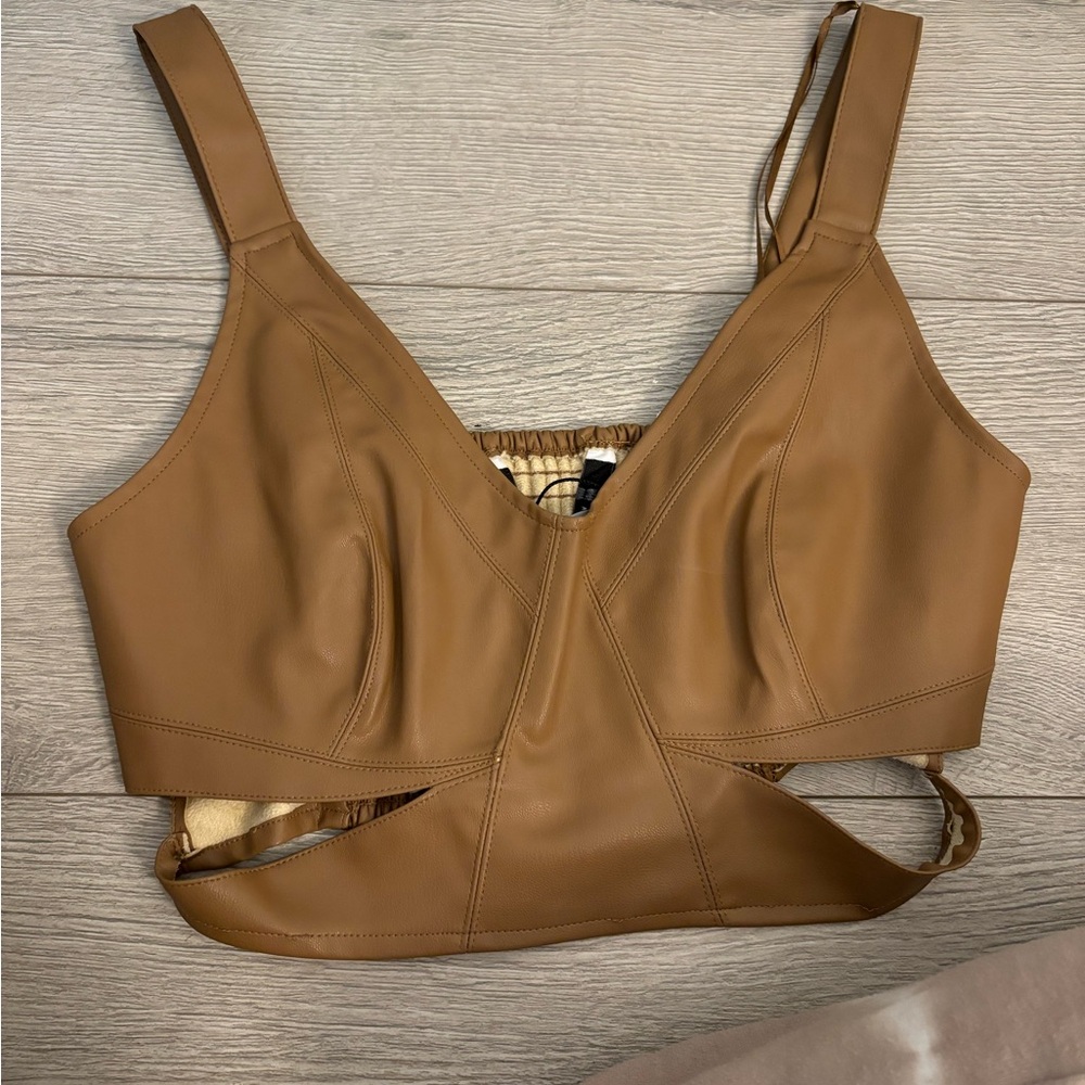 Cut out Zara crop top
